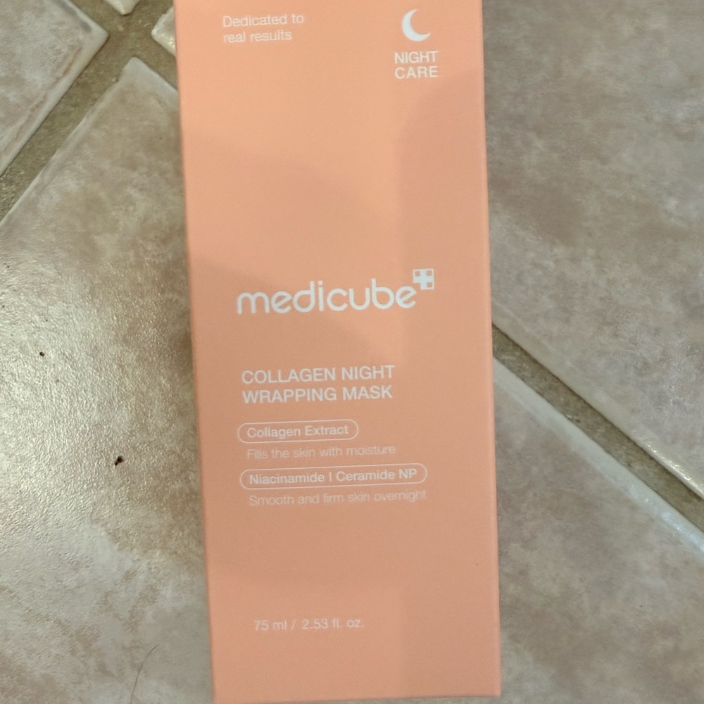 Medicube Collagen Night Wrapping Mask — Pink